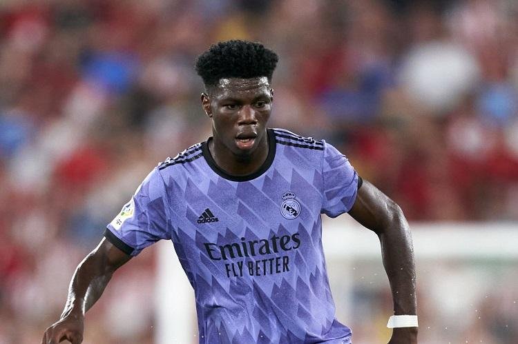 ليفربول يفتح باب المفاوضات لضم...