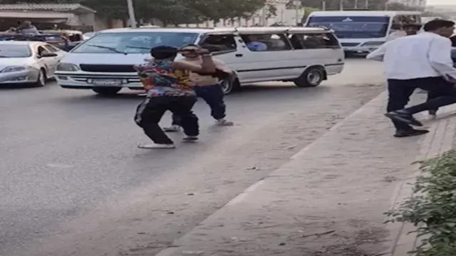 رعب في شارع الهرم.. مشاجرة بال...