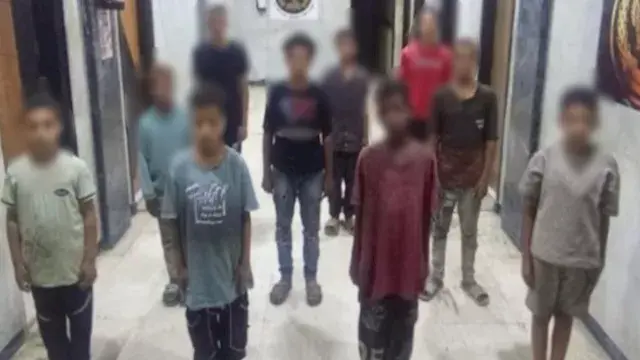 بينهم 7 مسجلين خطر.. ضبط عصابة...