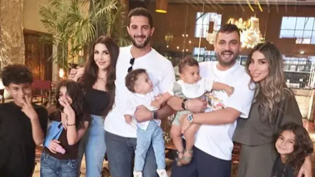 بعد أيام من إعلان انفصالها.. أ...