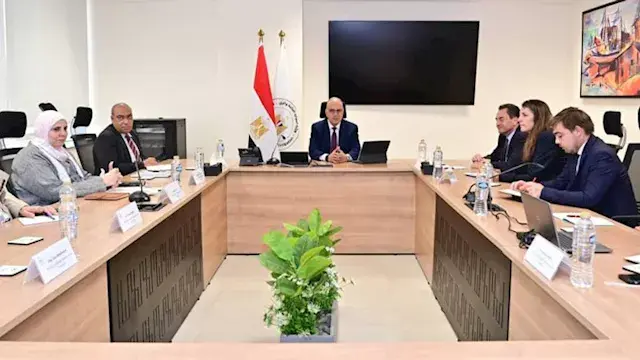 بدعم فرنسي.. وزير الري: طرح در...