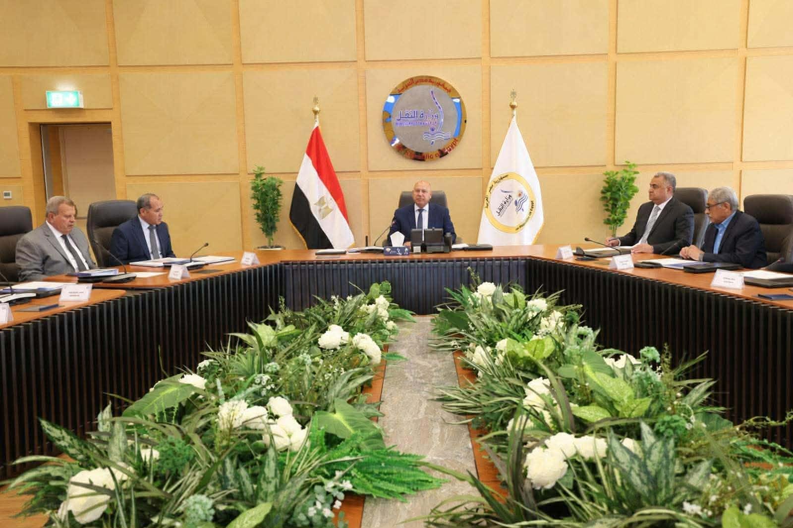 وزير النقل: يجب أن تتعامل طوائ...