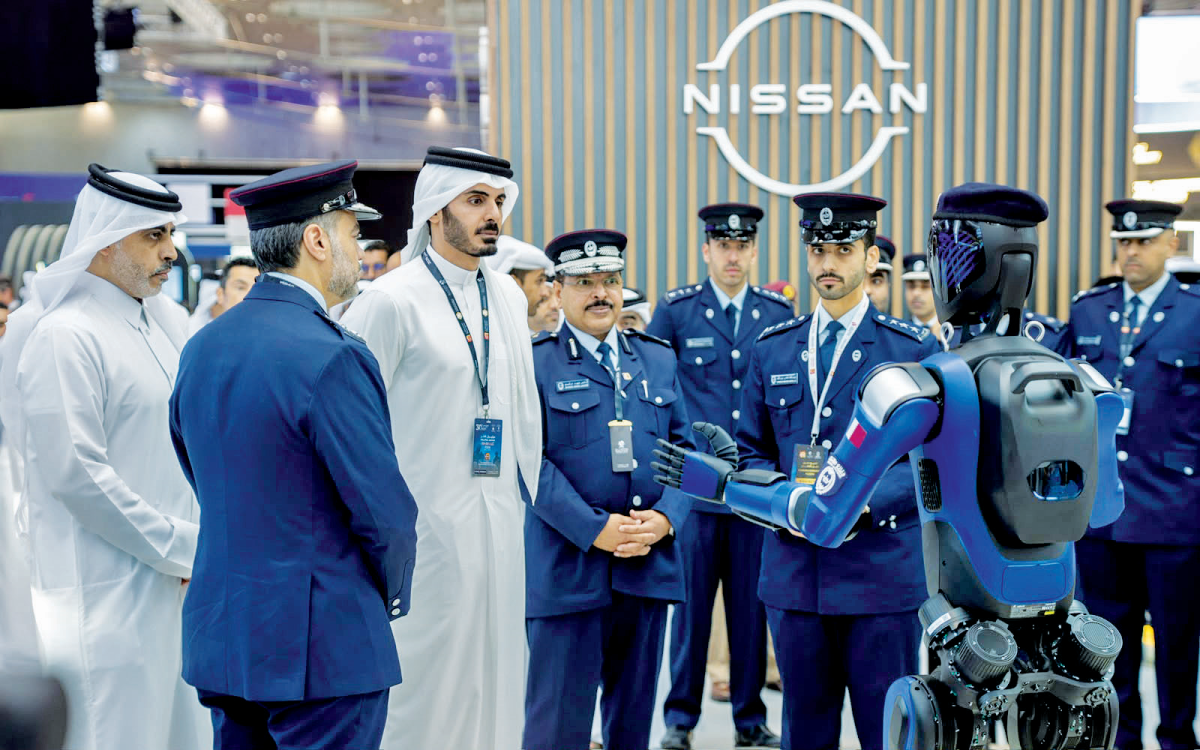 وزير الداخلية يفتتح معرض ميليبول قطر