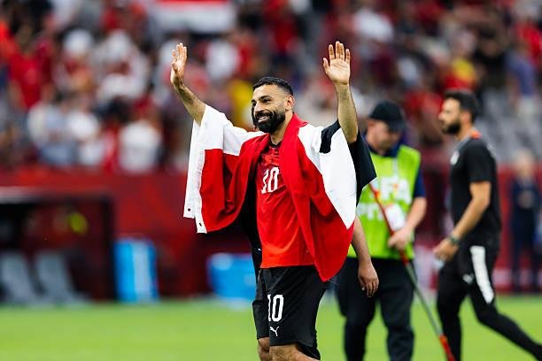 صلاح: كتبنا التاريخ في كأس الع...