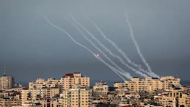 صفارات الإنذار تدوي في غلاف غز...