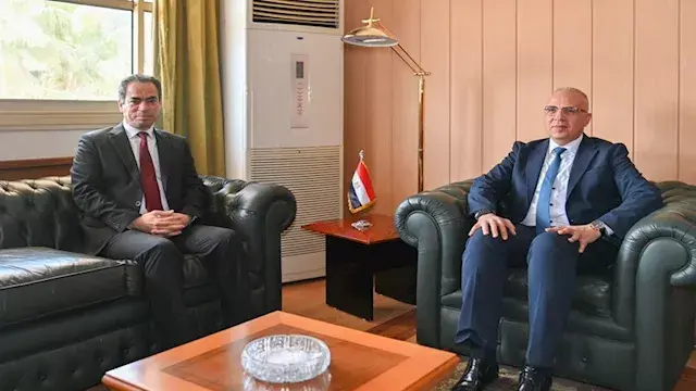 وزير الري يبحث مع رئيس "الوطني...