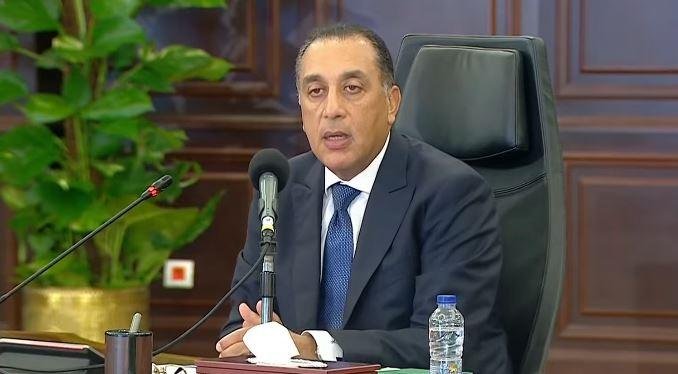 مدبولي: الإبقاء على سفينة التخ...