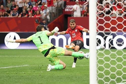 مباشر الشوط الثاني.. مصر 3 : 1...