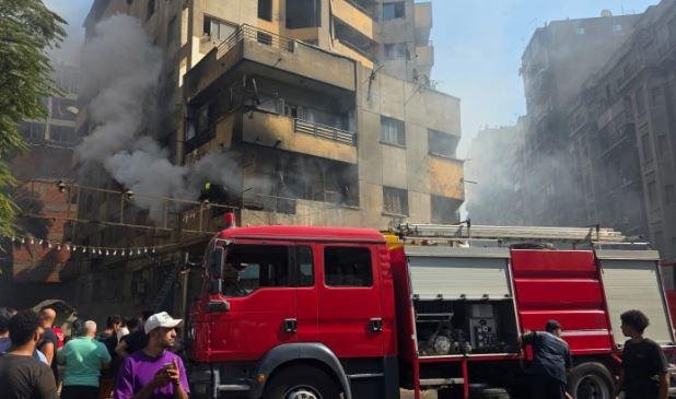 السيطرة على حريق اندلع داخل عقار سكني بمنطقة الظاهر