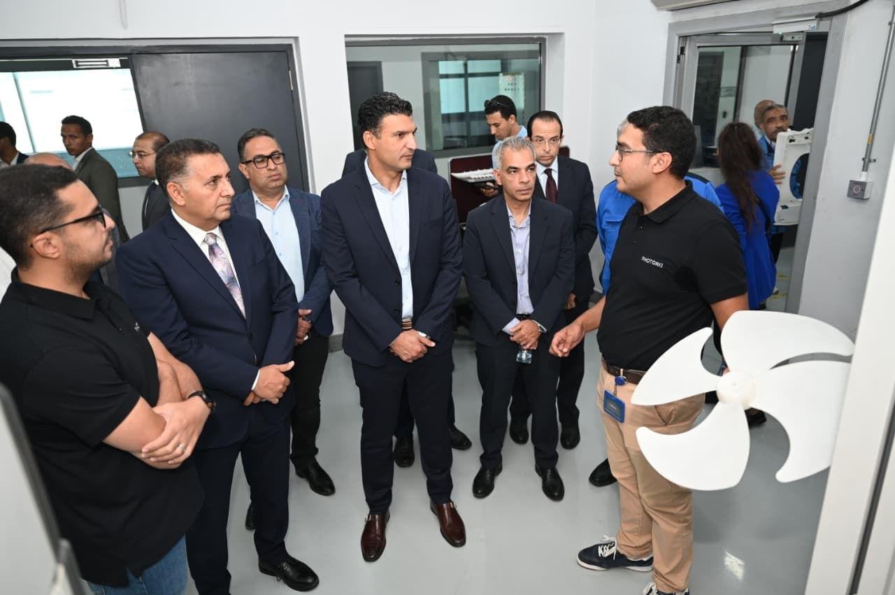 وزير الصناعة: نستهدف تعميق التصنيع المحلي وتنمية الصناعات المغذية