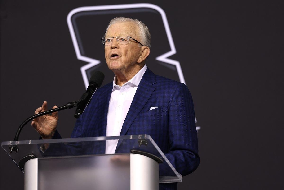 Joe Gibbs remembers Kyle Busch with humorous story at Celebration of Life