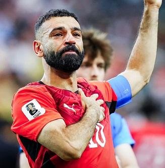 إبراهيموفيتش: دموع صلاح؟ قائد...