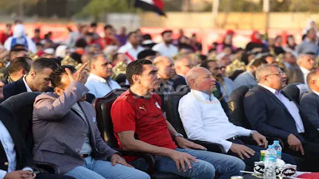 بالصور.. فرحة وزير الرياضة ومح...