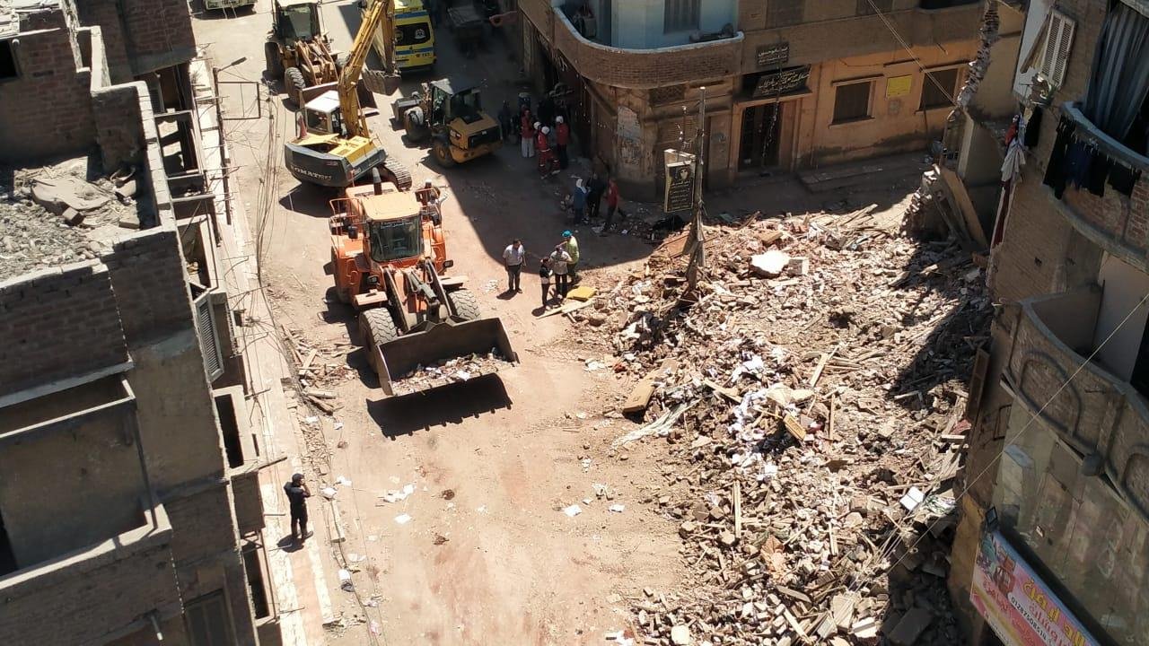 حبس 9 من العاملين بالإدارة الهندسية بمجلس مدينة طلخا في واقعة العقار المنهار