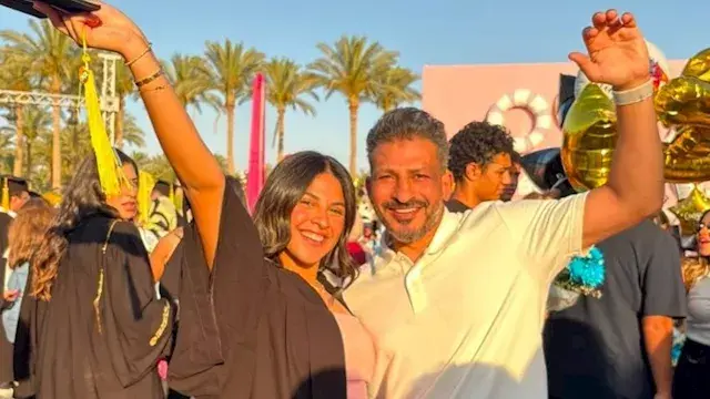 سيد معوض يحتفل بتخرج ابنته جود...