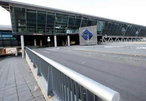 ألمانيا تنفي وجود ذخيرة بطائرة...