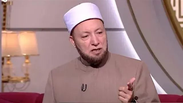 هل رش المياه في الشوارع أمام ا...