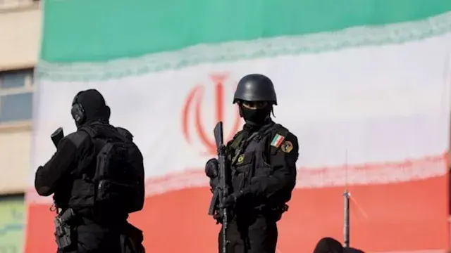إيران تعلن مقتل شخصين واعتقال...