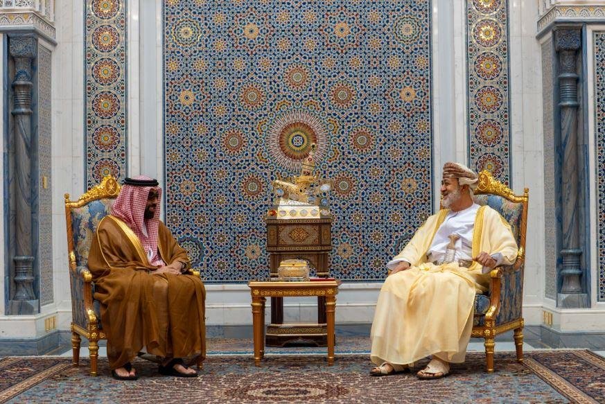 سلطان عمان يستقبل مستشار الأمن...