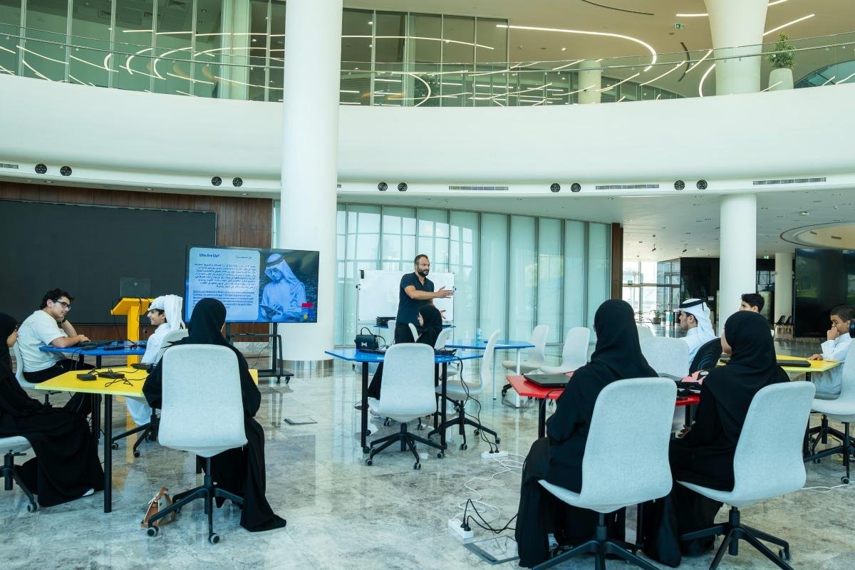وزارة الاتصالات تختتم بالتعاون...