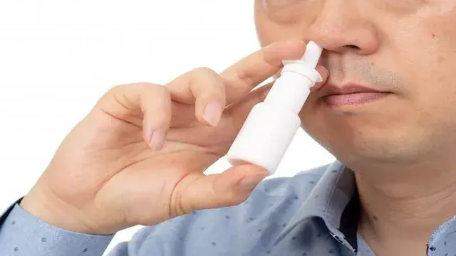 هل استخدام بخاخ الأنف مضر بالص...