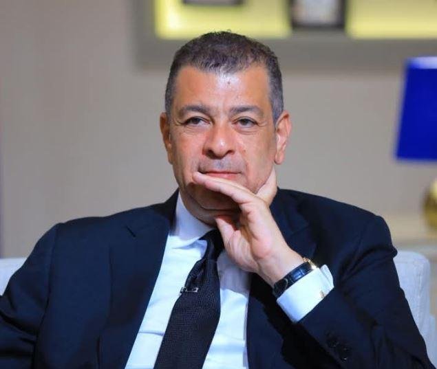الحبس 6 أشهر وكفالة ألف جنيه لـ هاني شكري في اتهامه بسب وقذف جماهير الأهلي