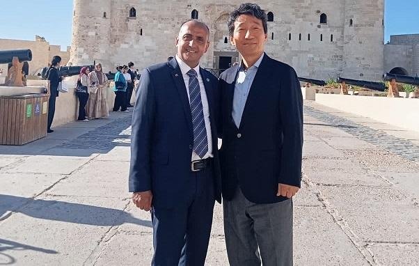 سفير كوريا الجنوبية يختار قلعة...