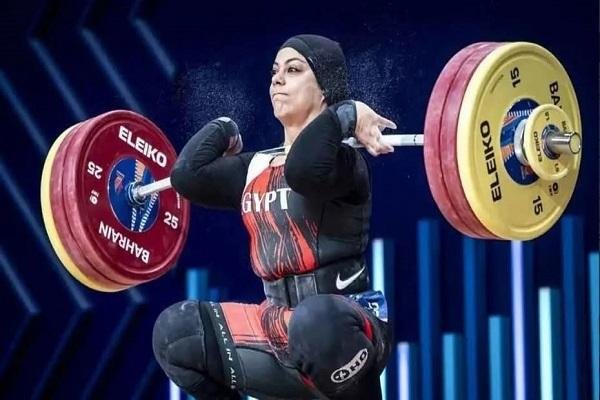 سارة سمير تتوج بذهبية الخطف في بطولة أفريقيا لرفع الأثقال