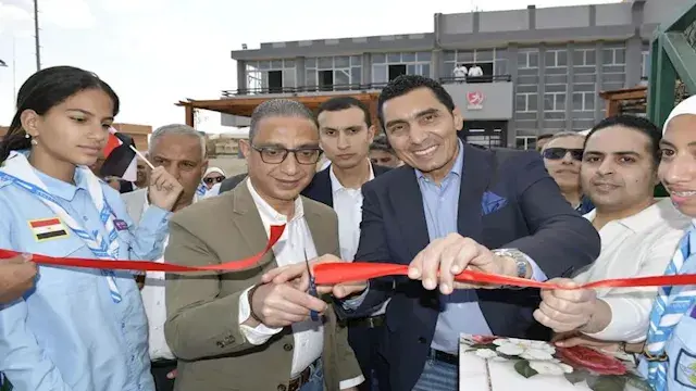 وزير الرياضة ومحافظ الجيزة يفت...