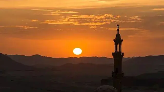 السلطات الليبية لسكان العاصمة طرابلس: "صلوا في بيوتكم".. ماذا حدث؟