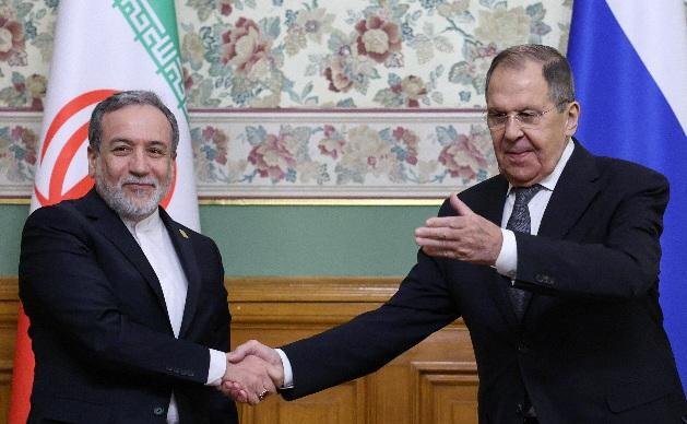 عراقجي ولافروف يعقدان اجتماعا في طهران
