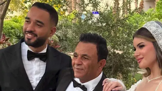 بعد زواجه الثاني.. 15 صورة لمحمد فؤاد مع زوجته الأولى وأولاده وماذا قال عنها؟