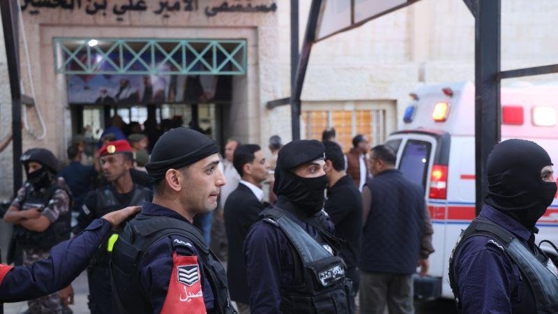 مقتدى الصدر وابنة صدام حسين يعلقان على هجوم الكرك في الأردن