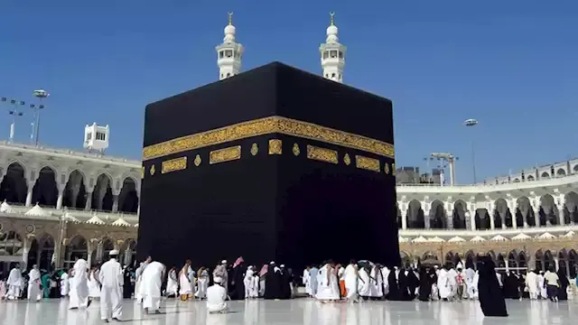 هل تسمح تأشيرات الزيارة بأداء...