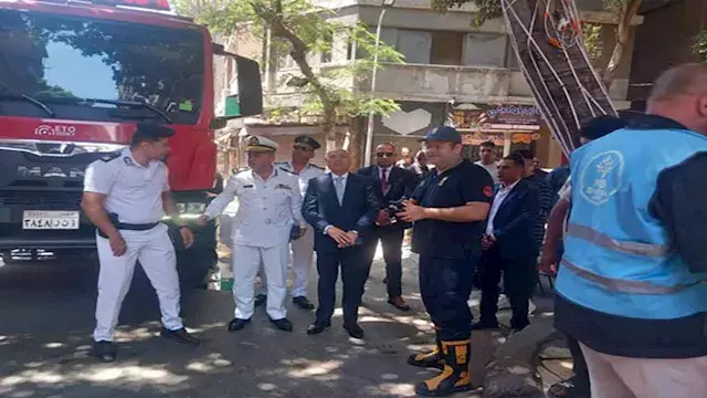 صور| حريق مفاجئ خلال جولة محاف...