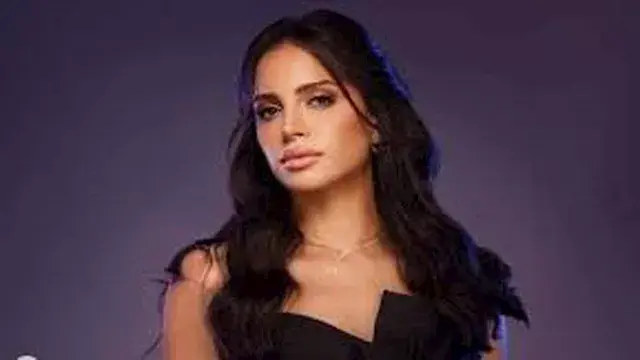 كواليس حفل آمال ماهر في باريس