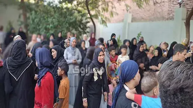 قريب ضحايا تروسيكل أسيوط: "بعض الفتيات كنّ في سن الزواج وعملن بالأرض لتجهيز أنفسهن" -فيديو