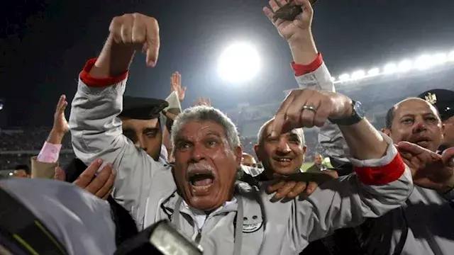 "في حتة تانية".. حسن شحاتة يكش...