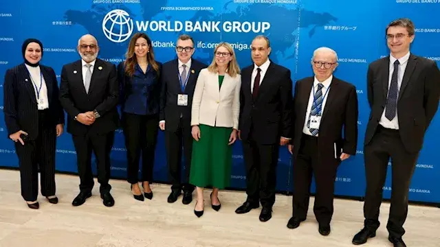 مصر تبحث مع البنك الدولي تطورا...