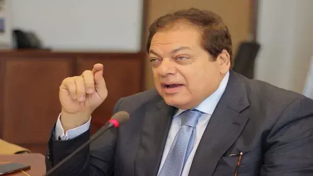 تفاصيل جلسة أبو العينين مع لاع...