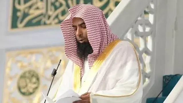 خطيب المسجد النبوي: النبي أول...