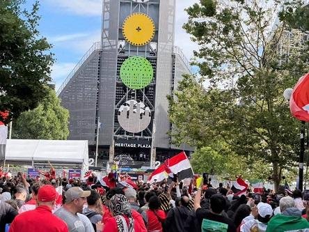 بالصور.. جماهير مصر تحتشد في م...