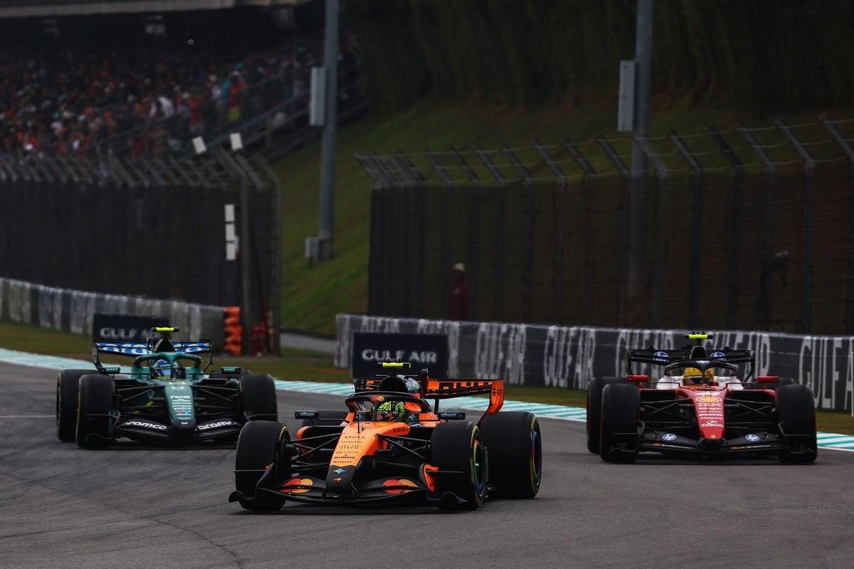 The slick tyre gamble that hurt McLaren and Ferrari's Bahrain F1 chances