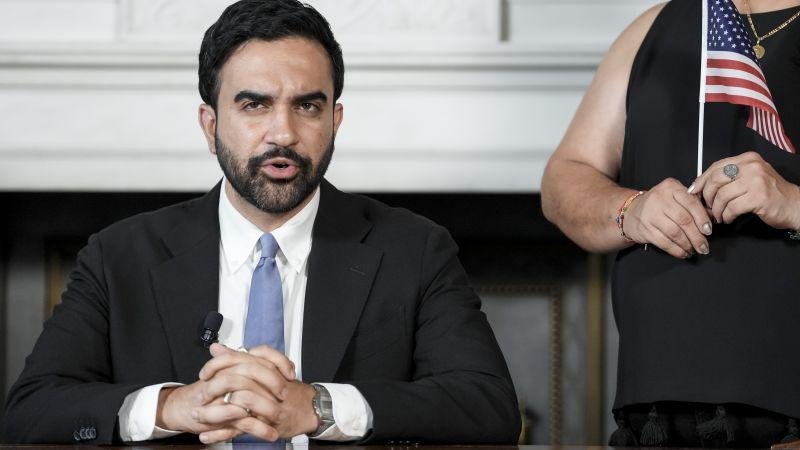 ردّاً على اتّهامه بـ"البصق في وجه الحقيقة".. ممداني عن نتنياهو: "لا يزال مطلوباً بتهم ارتكاب جرائم حرب"