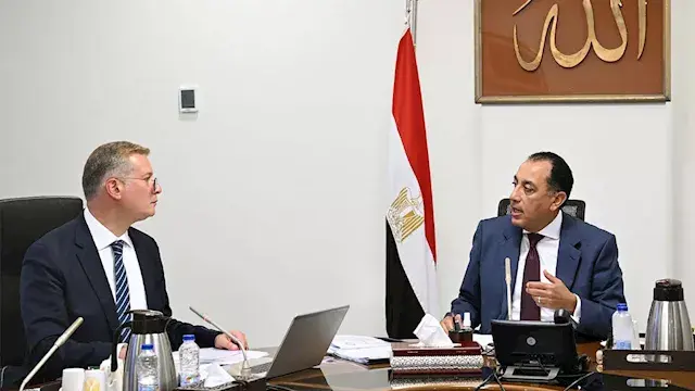 كشف جديد.. مدبولي يتابع مع وزي...