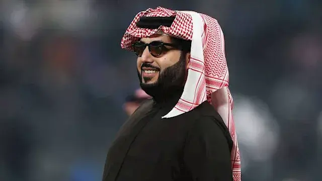 تركي آل الشيخ يعلن بدء عرض فيل...