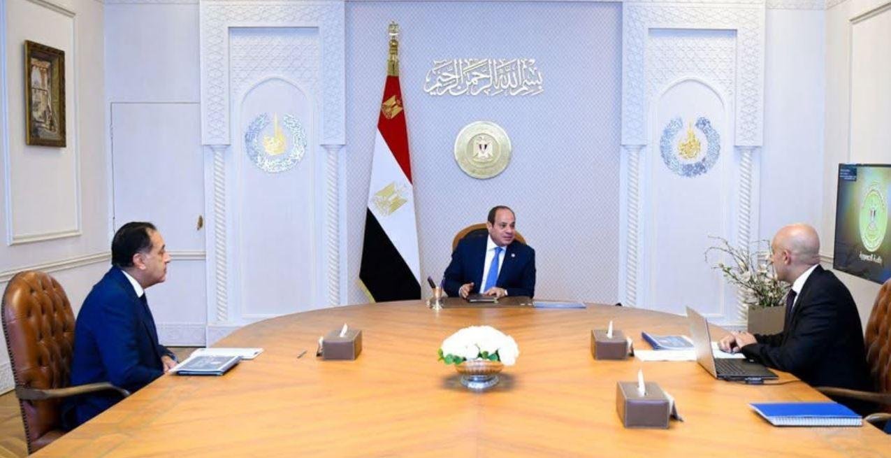 السيسي يتابع تطوير التعليم قبل...