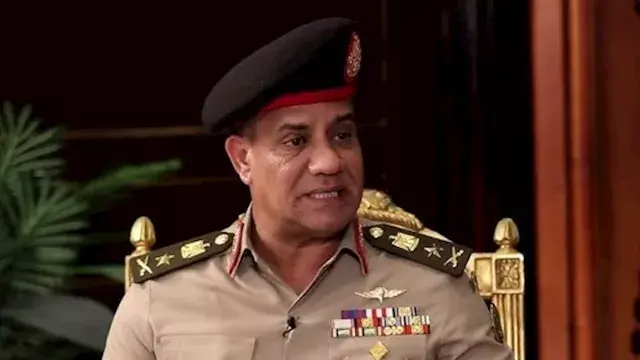 القائد العام يلتقي مقاتلي الغربية العسكرية لتعزيز الجاهزية القتالية- صور