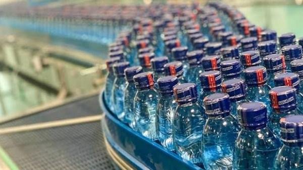 الصين تراهن على المياه المصنعة وتسعى لبيعها للعالم