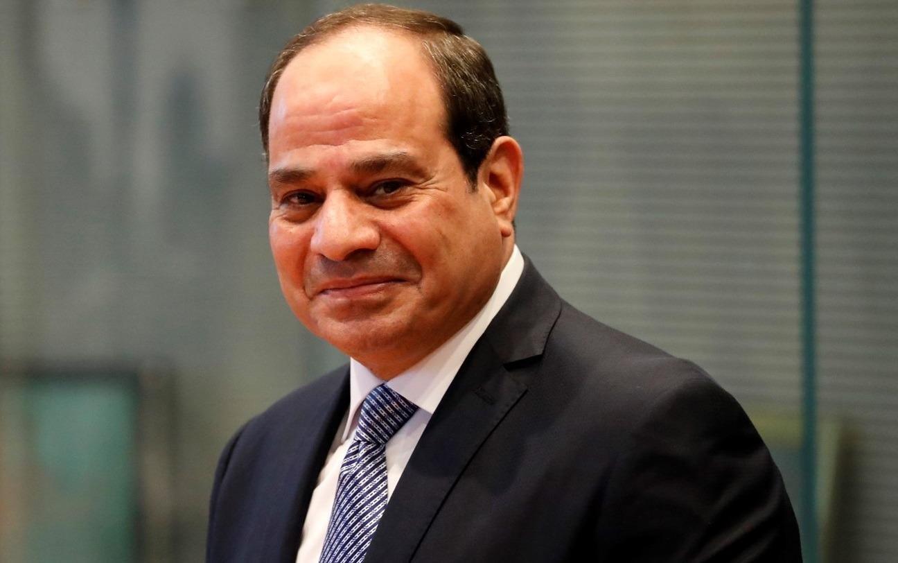 السيسي يبحث مع مدير CIA تعزيز...